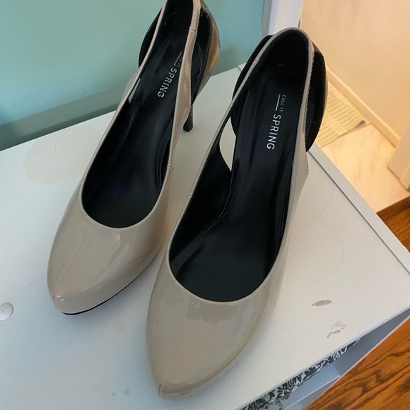 NUDE AND BLACK HEEL - Picture 2 of 5